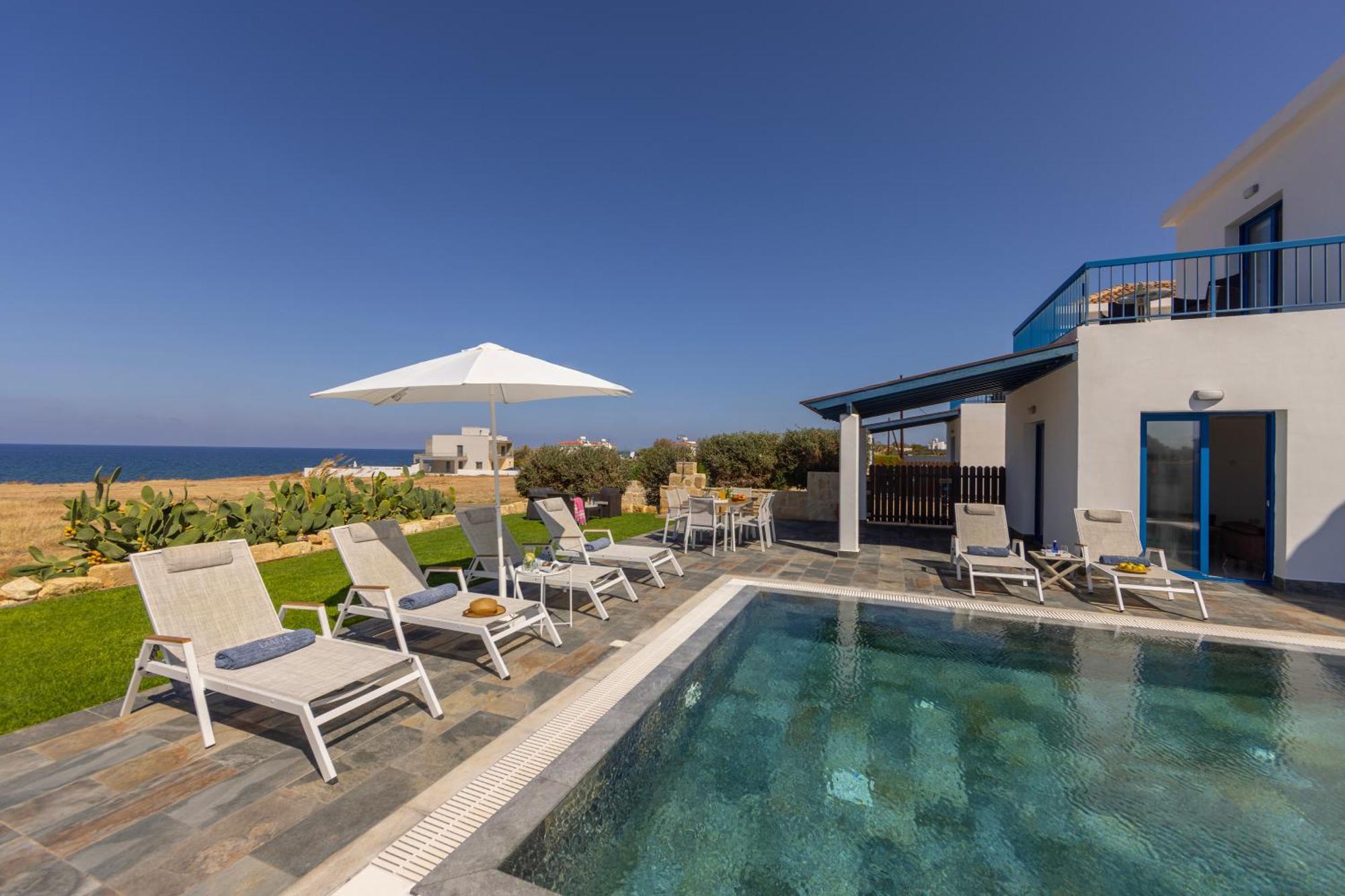 Diana Seaside Villas Pomos Buitenkant foto