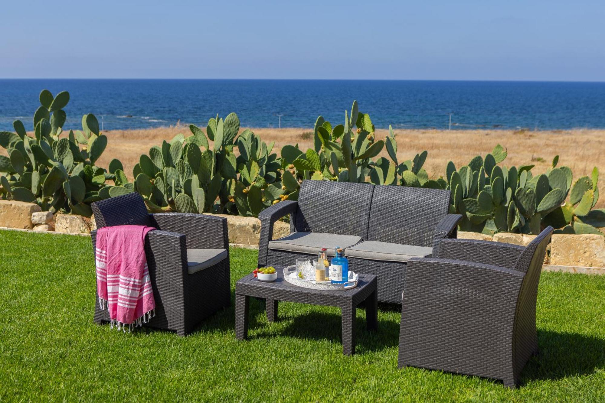 Diana Seaside Villas Pomos Buitenkant foto