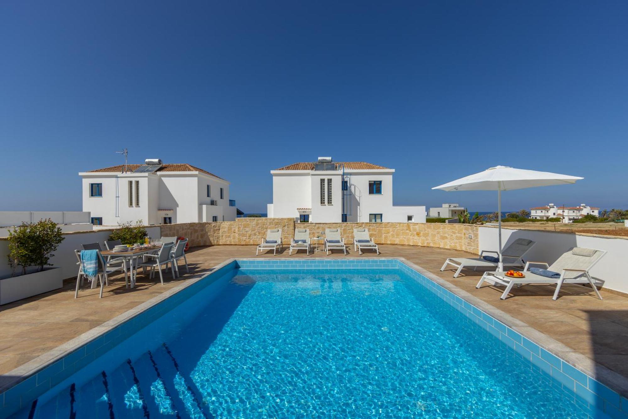 Diana Seaside Villas Pomos Buitenkant foto