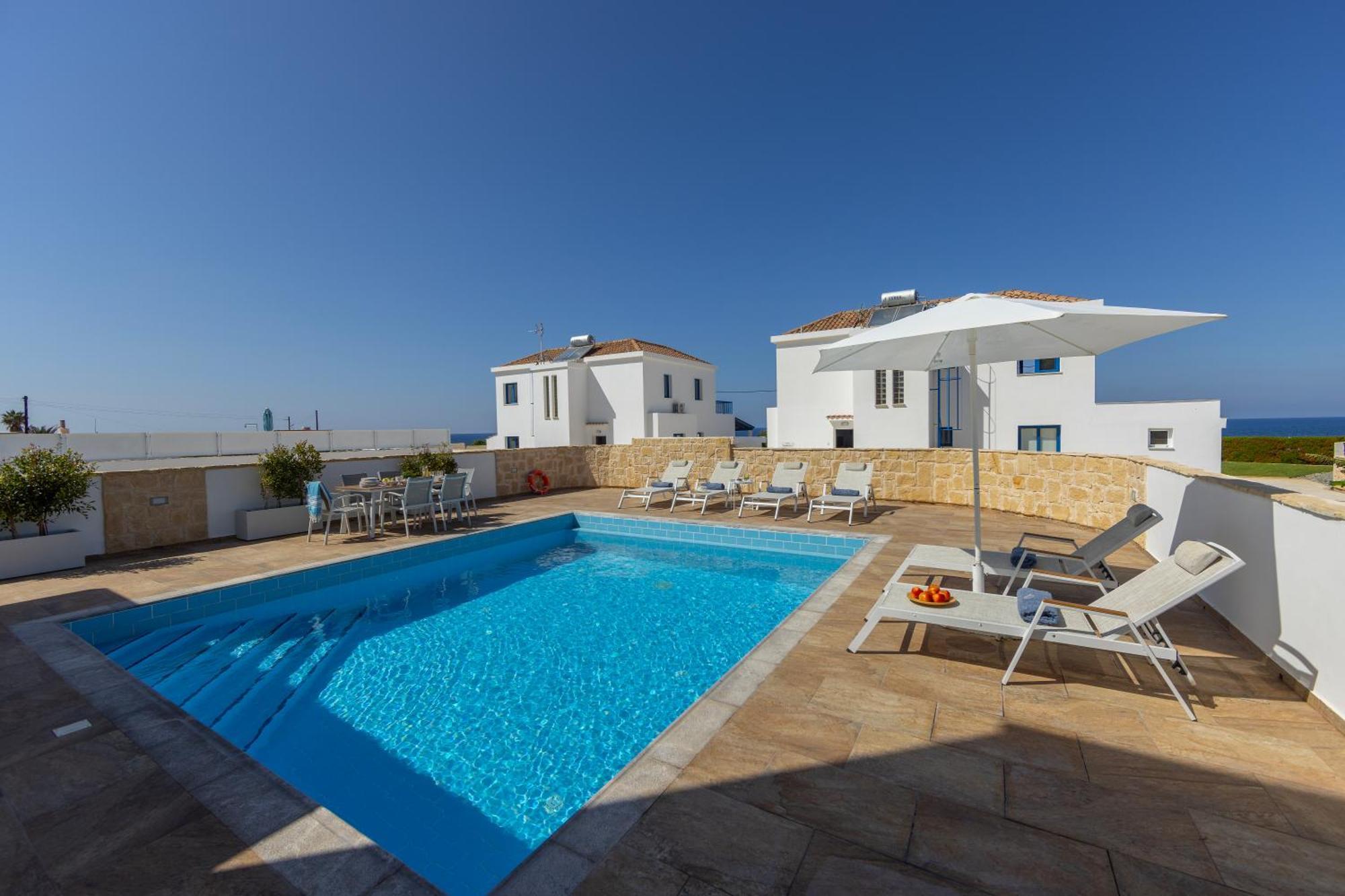 Diana Seaside Villas Pomos Buitenkant foto