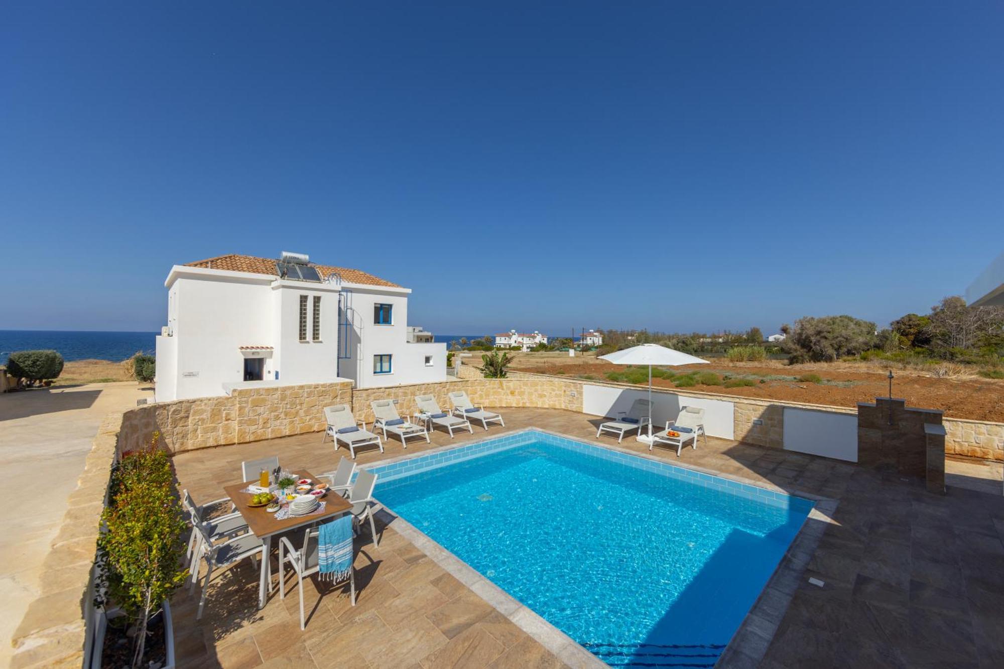 Diana Seaside Villas Pomos Kamer foto