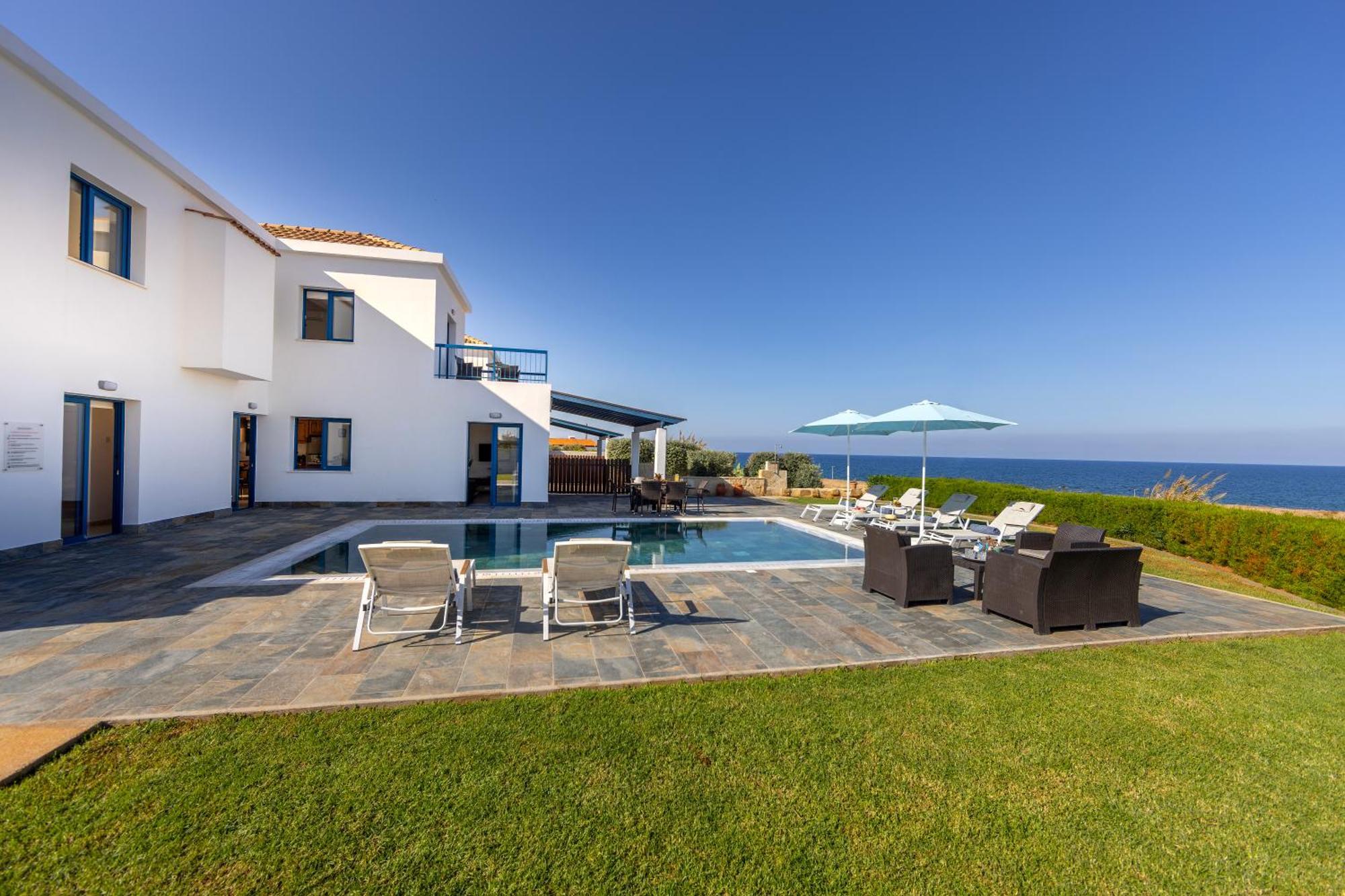 Diana Seaside Villas Pomos Buitenkant foto