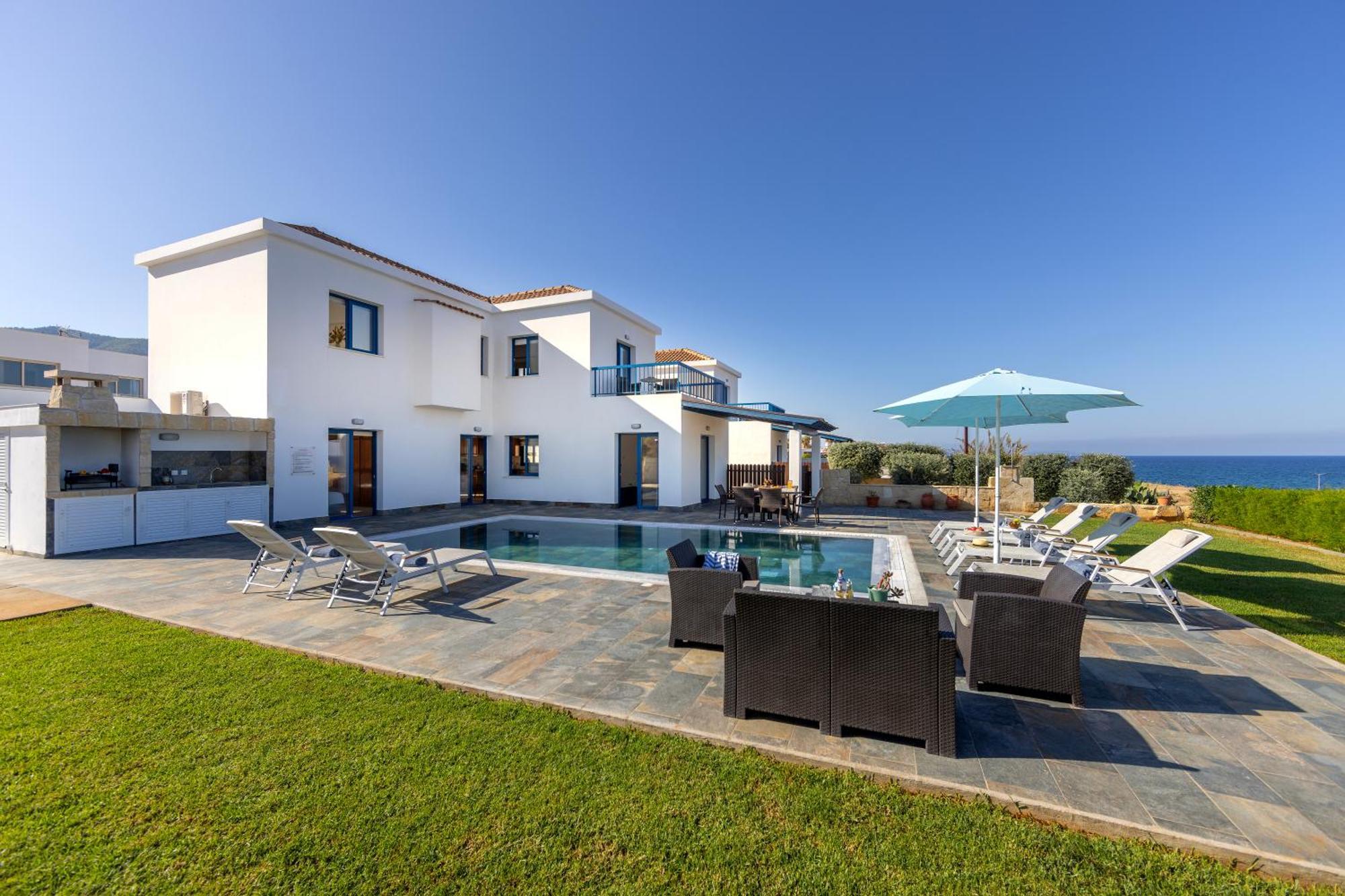 Diana Seaside Villas Pomos Buitenkant foto