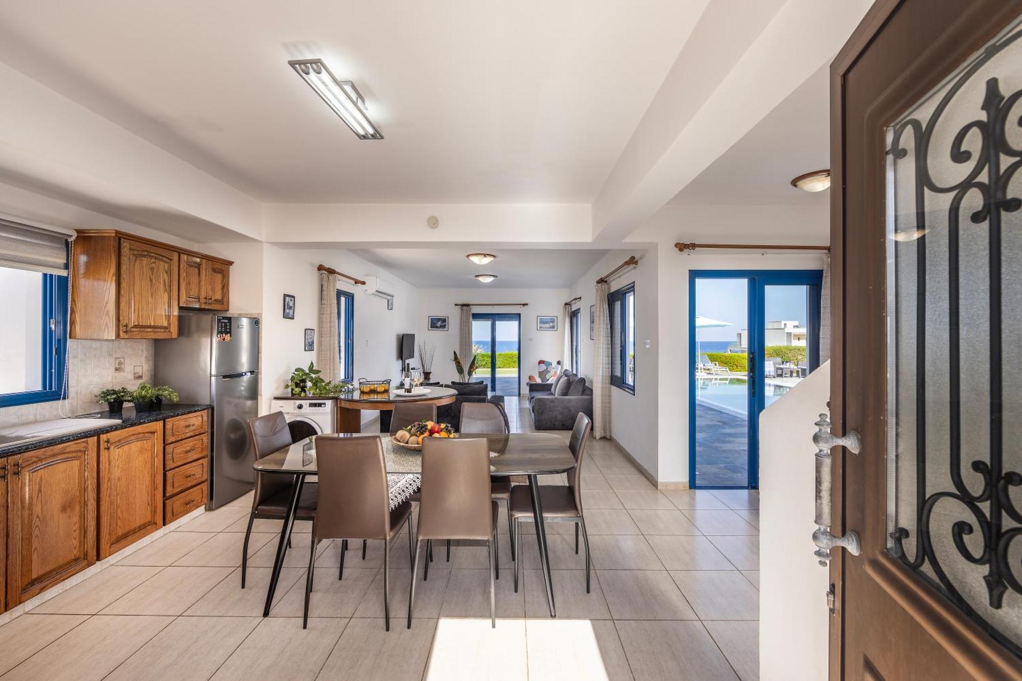 Diana Seaside Villas Pomos Buitenkant foto