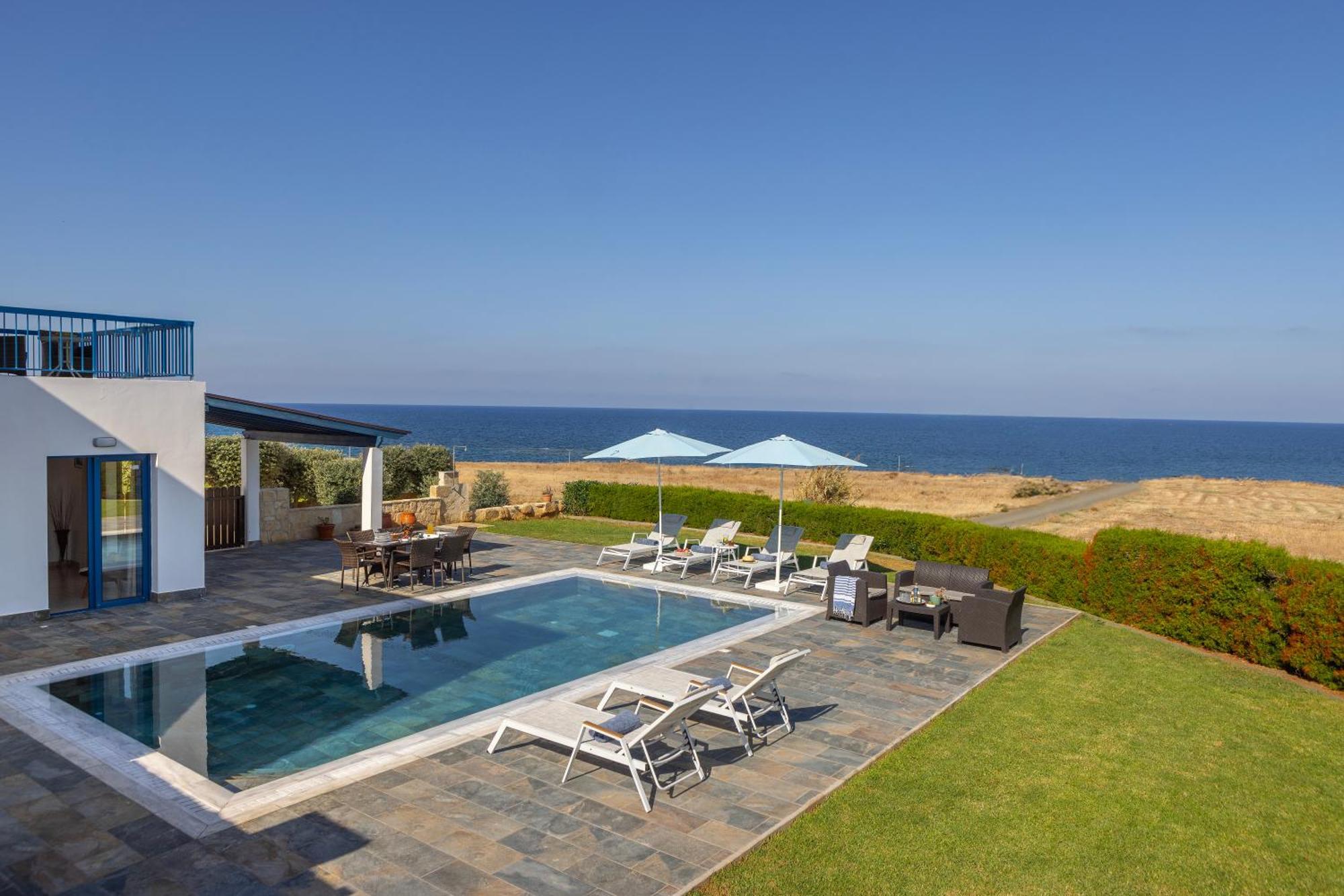 Diana Seaside Villas Pomos Buitenkant foto