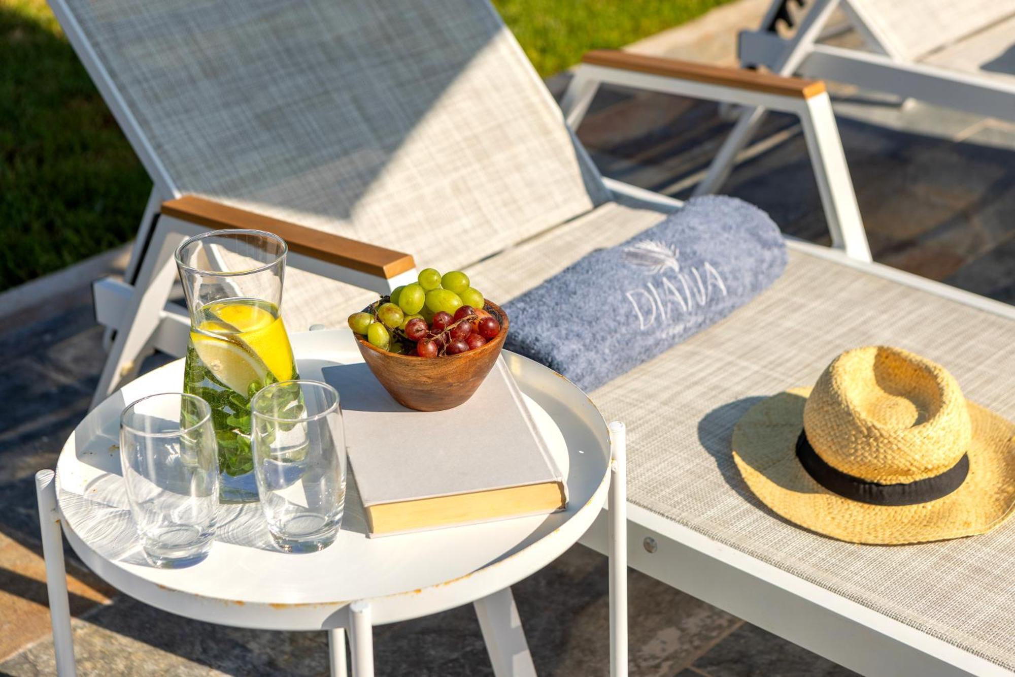 Diana Seaside Villas Pomos Buitenkant foto