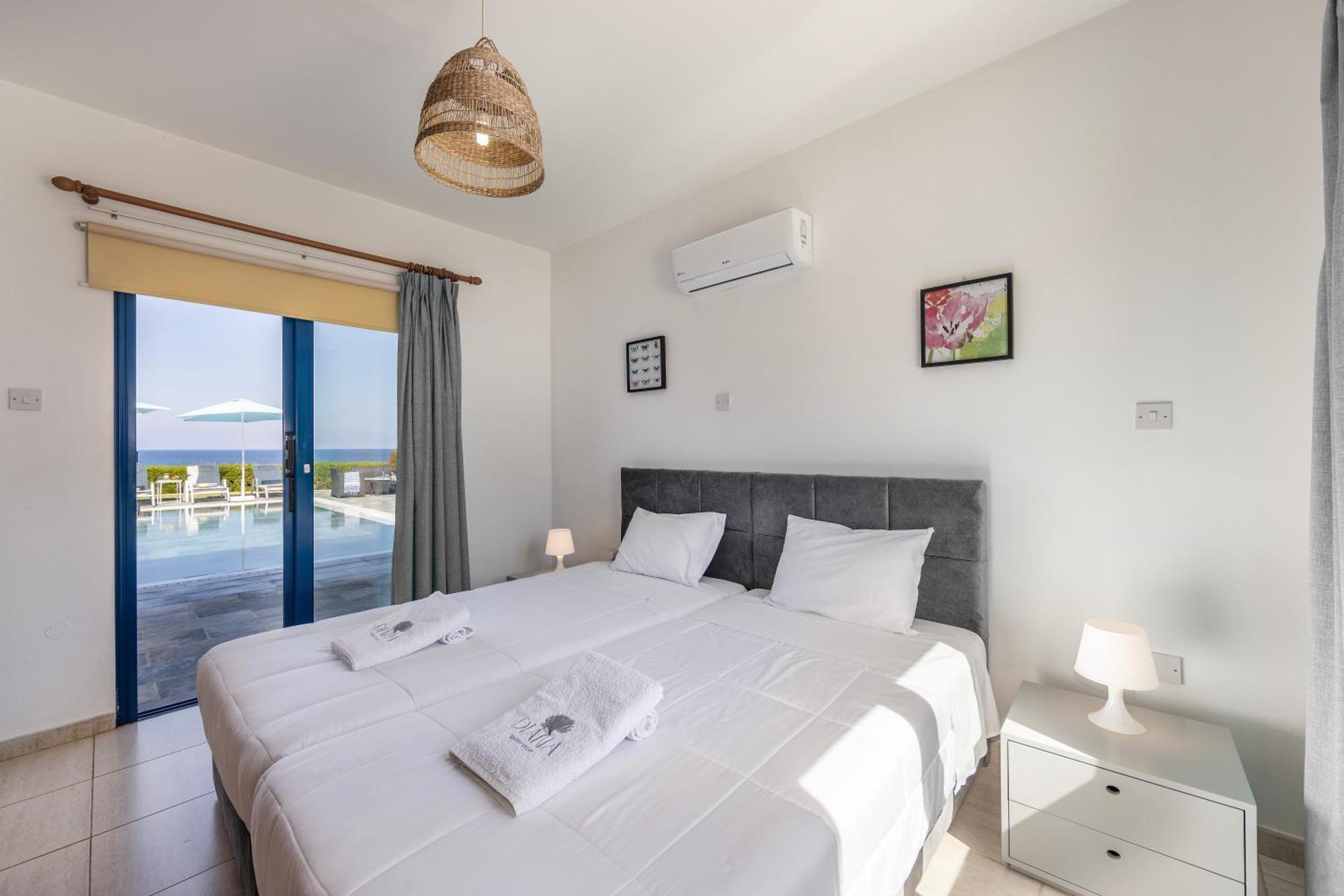 Diana Seaside Villas Pomos Buitenkant foto