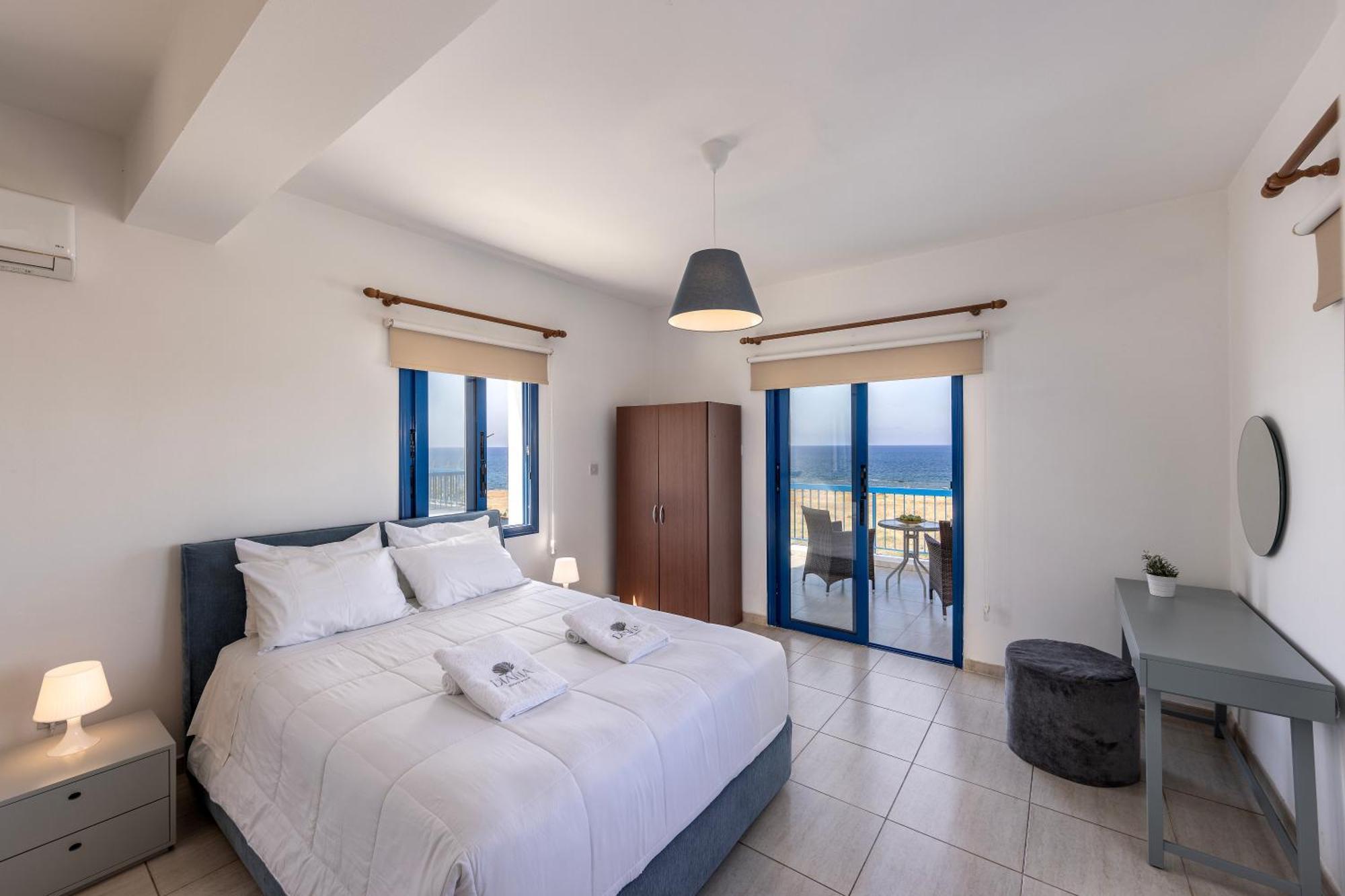 Diana Seaside Villas Pomos Buitenkant foto